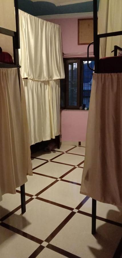 Tebaar Backpackers Hostel Rishikesh Ngoại thất bức ảnh