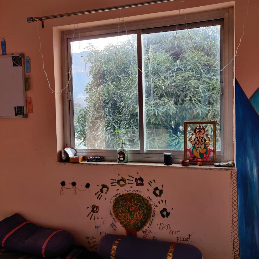 Tebaar Backpackers Hostel Rishikesh Ngoại thất bức ảnh